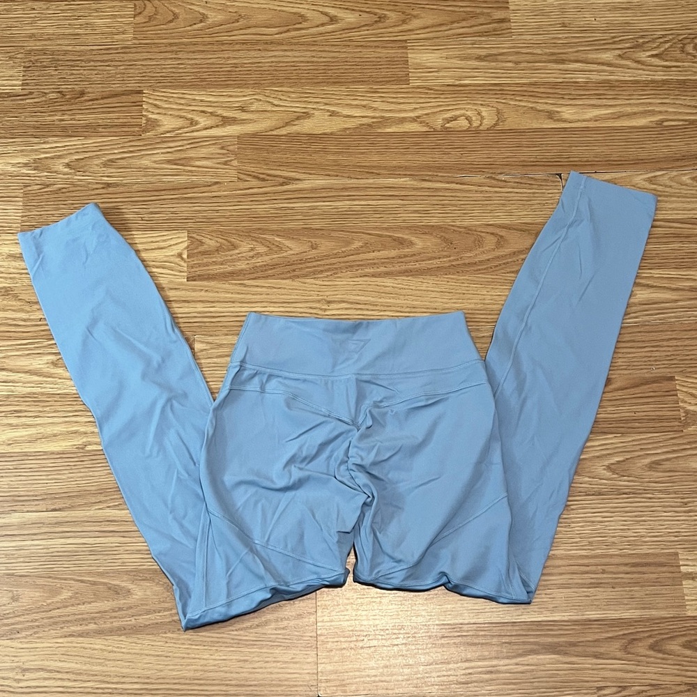 Gymshark Whitney Simmons Blue Leggings and Sports Bra - Picture 7 of 9